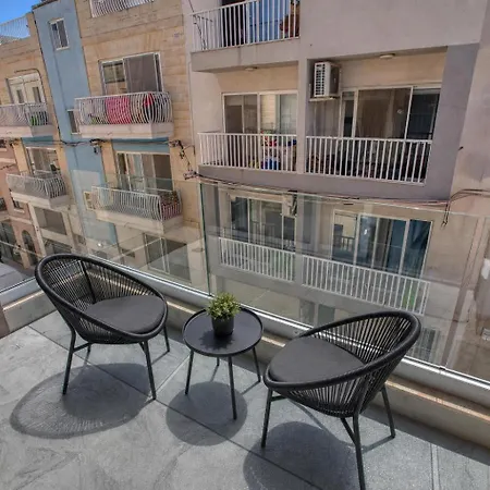 Urban 19 Residences Grand Inn