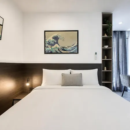 Urban 19 Residences Grand *