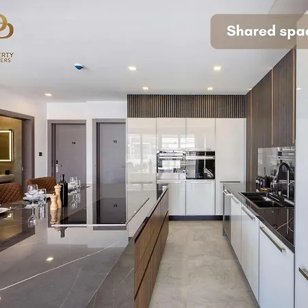 Urban 19 Residences Grand Inn